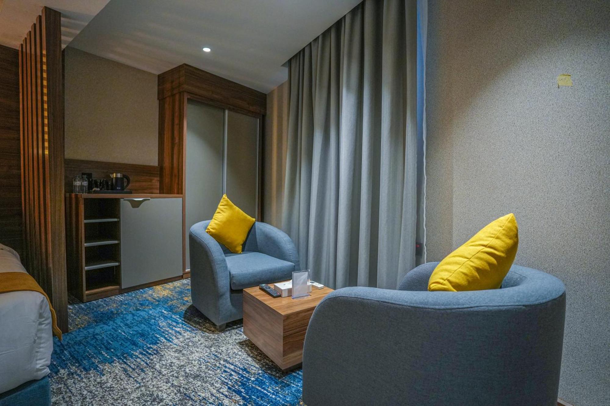 Haven Plaza Hotel Рияд Екстериор снимка